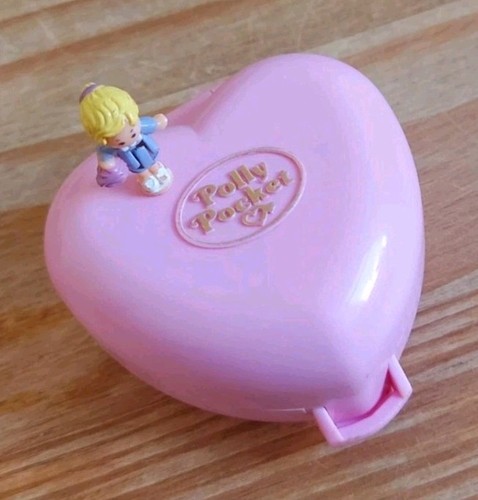 Vintage polly pocket cozy - pocket,
