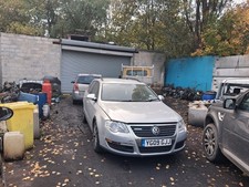 Volkswagen Passat 2009 breaking spares alloy wheel Nut 