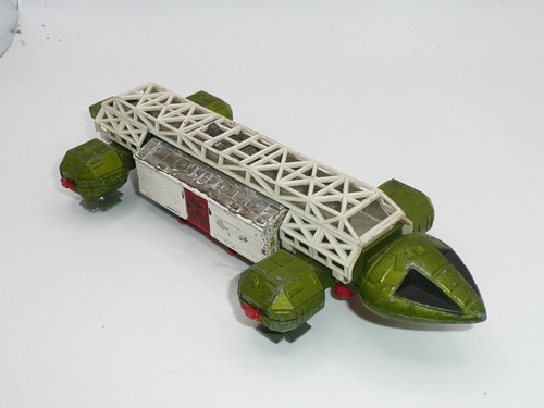 Dinky 359 space 1999 - dinky,