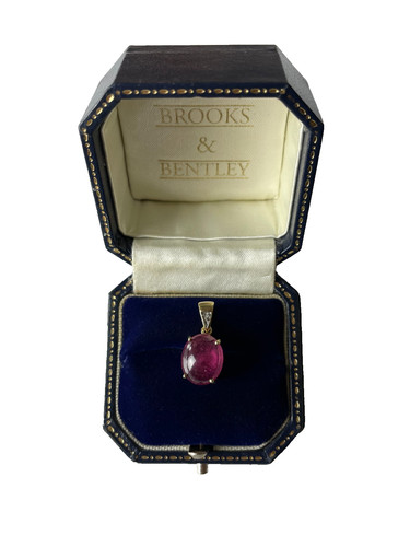5ct ruby pendant 9ct gold - gold,