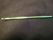 Vintage Hero Crochet Hook Made In Germany Size I Green