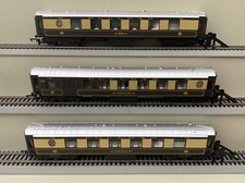 Hornby    Pullman Coaches x 3