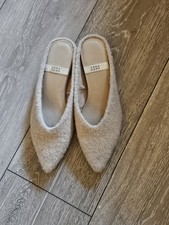 Zara Pink Flat Shoes Size 4 -