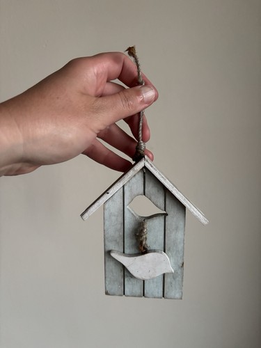 Hanging wooden birdhouse - wooden,