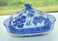 Tams Ware Willow Pattern Blue and White Lidded Tureen 24cm square 1930s