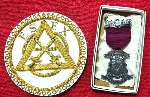 Masonic essex chapter - essex,
