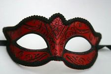 RED & BLACK VENETIAN  BALL