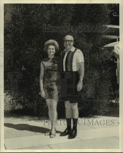 1963 press photo and mrs - 1963,