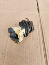 VOLKSWAGEN PETROL PUMP 2 LITRE