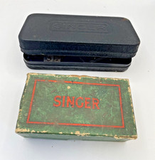 VINTAGE SINGER SEWING MACHINE