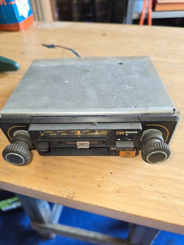 Philips 280 car radio - philips,