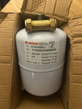 BRAND NEW - Varem 2L expansion vessel with check valve (potable Water)