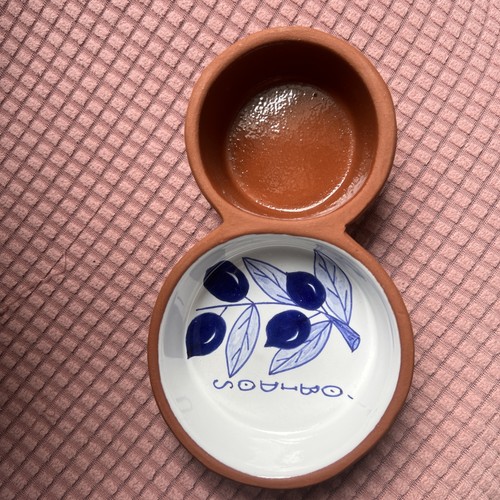 Terracotta olive dish tapas - olive, /