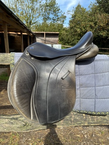 Gfs black gp saddle - 16.5”,
