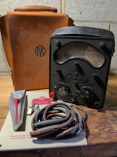 Vintage universal avometer - universal,