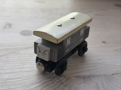 Thomas wooden railway - thomas,
