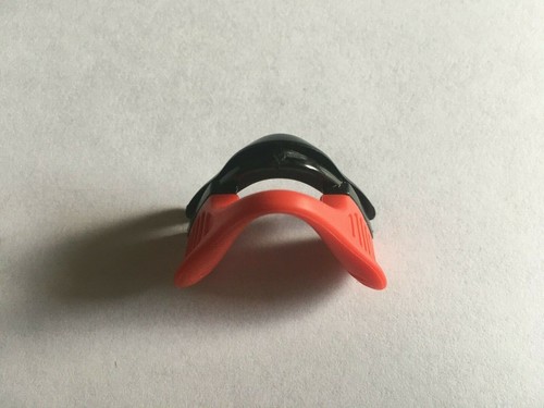 Replacement red black nose pad - red,