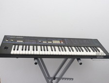 Korg DW6000 - 61 Key Synthesizer + 1 Year Warranty