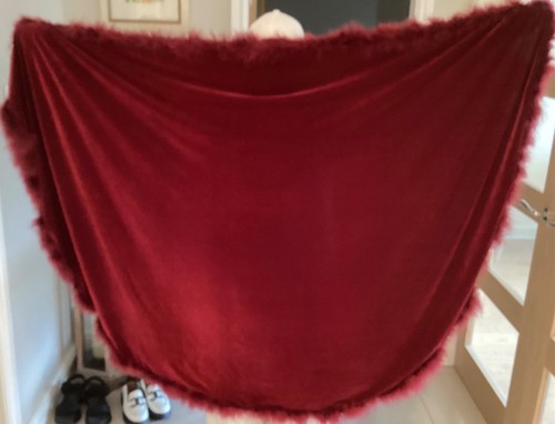 Dents red velvet cape real