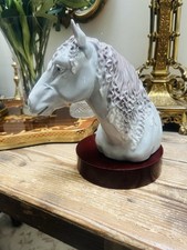 LLADRO "Derby Winner"