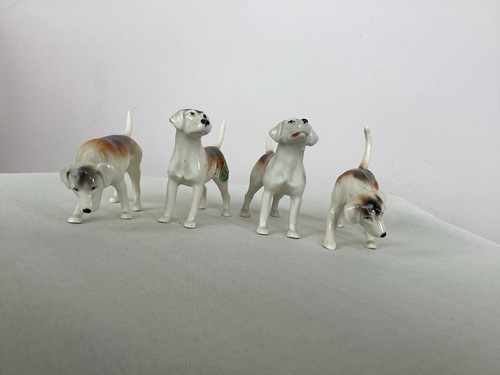 Beswick foxhounds models - beswick,