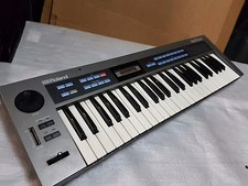 ROLAND SYNTH PLUS 10 SYNTHESIZER / ALPHA JUNO 1