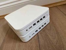 2 x Apple AirPort Extreme 1000