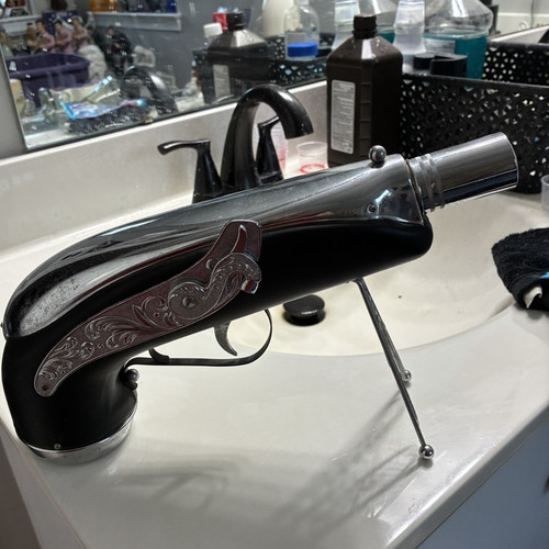 Black silver pistol style - &,
