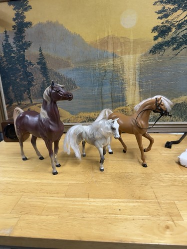 Vintage plastic toy horses 1 - 2,
