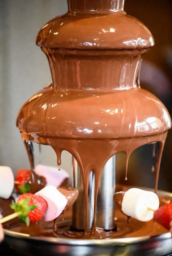 Giles posner tier chocolate - tier,