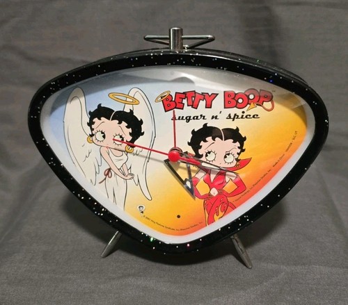 Bettyboop triangle clock - bettyboop,