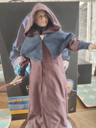 Hot toys star - hot,