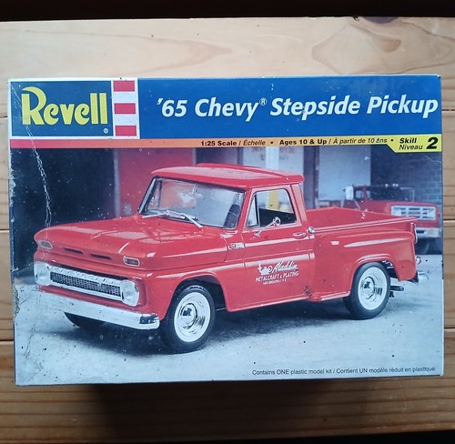 Revell chevy stepside - '65,