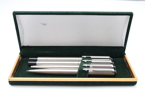 Vintage parker vector - (c1980),