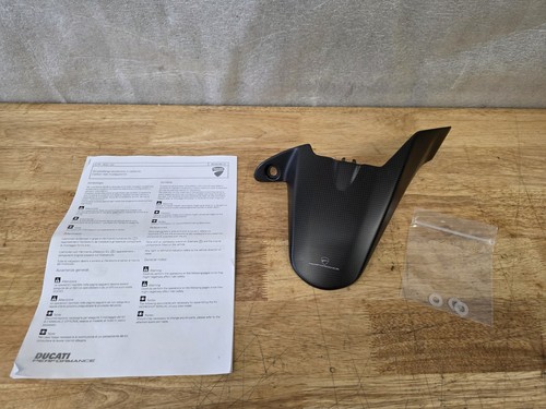 Rear carbon mudguard for - rear,