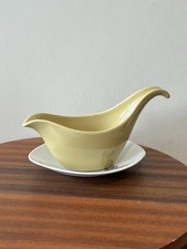 Vintage 1965 Midwinter ‘Nuts in May’ gravy/ sauce boat. Retro Kitchenalia GC