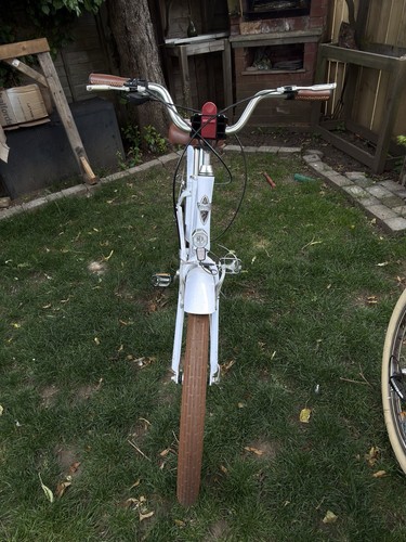Electra townie cycle - electra, d8
