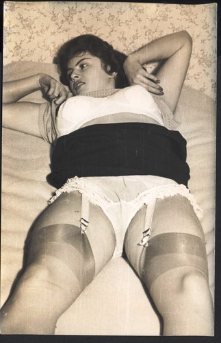 Original vintage semi - original, semi-nude