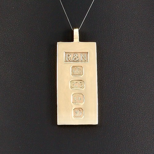 Vintage solid 9ct - solid, gold
