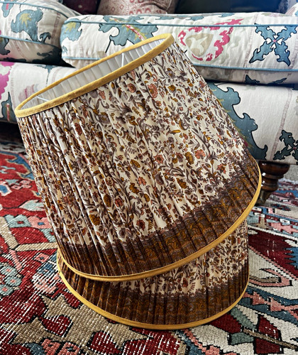 Stunning pair silk - a,