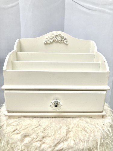 Shabby chic white - chic, wooden