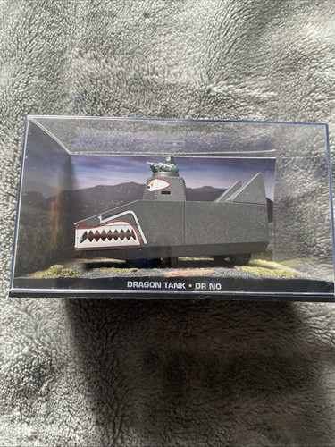 James bond 007 dragon tank - james,