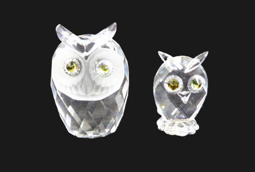 Pair mixed sized original - of,