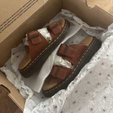 Dr Martens Josef Brown Tan