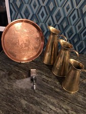 SET OF 3 GRADUATED J S SANKEY JUGS + COPPER TRAY. ART NOUVEAU. BRASS. METAL.