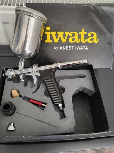 Iwata airbrush spraygun hp - iwata,