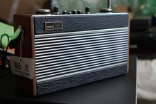 Vintage Roberts R606MB Radio