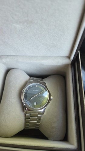 Gucci 176 quartz date - 176.4,