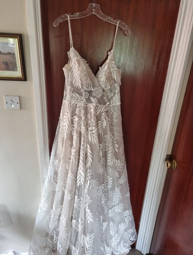 Evie young saffron wedding - evie,