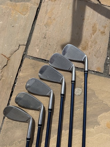 Left handed yonex mass - handed,